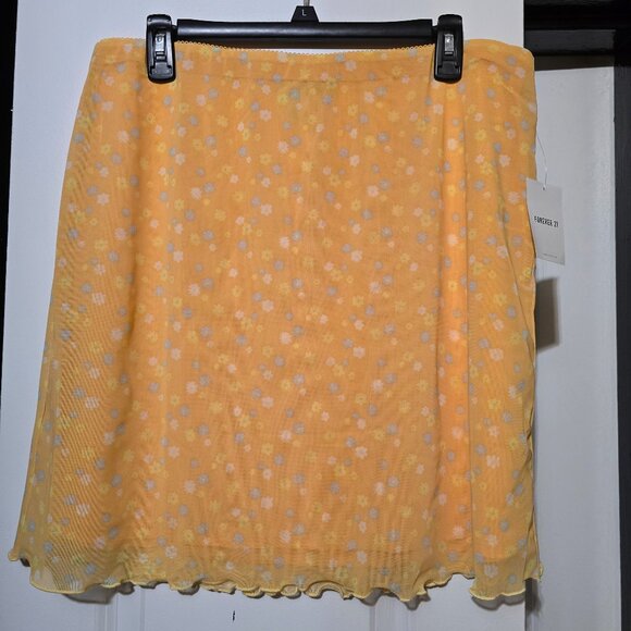 Forever 21 Plus Women's Yellow Floral Mini Skirt Size 1X - Picture 1 of 9